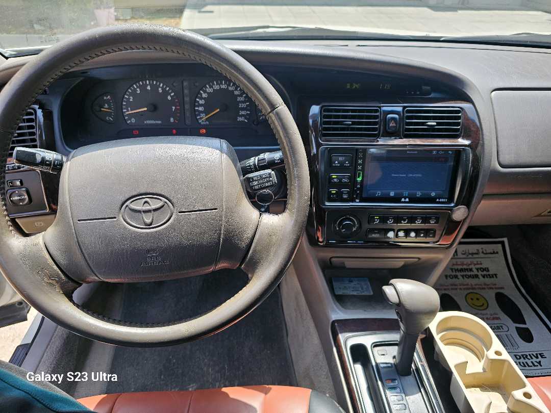 Car Image 1998 TOYOTA AVALON 