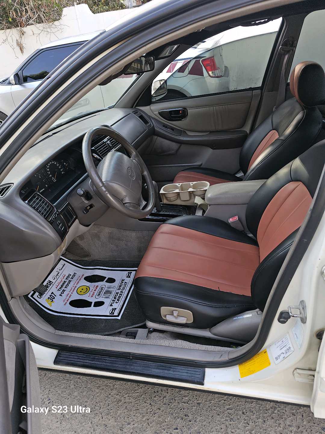 Car Image 1998 TOYOTA AVALON 