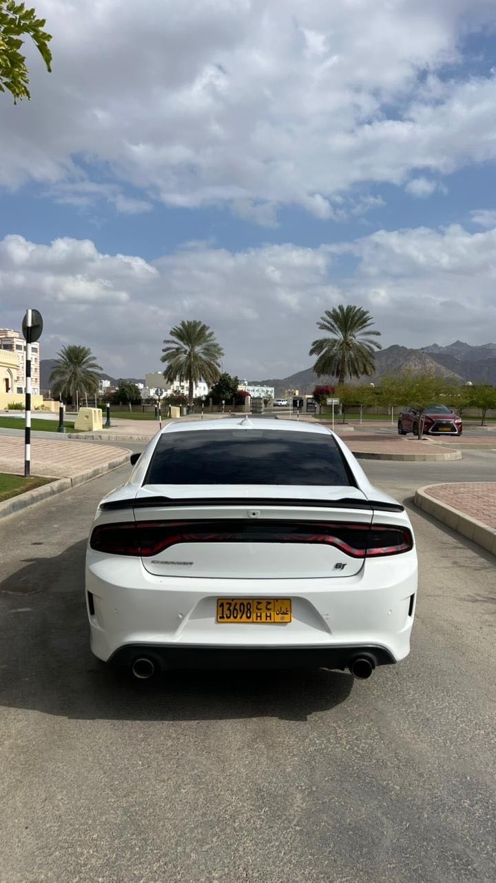 Car Image 2019 DODGE CHARGER GT