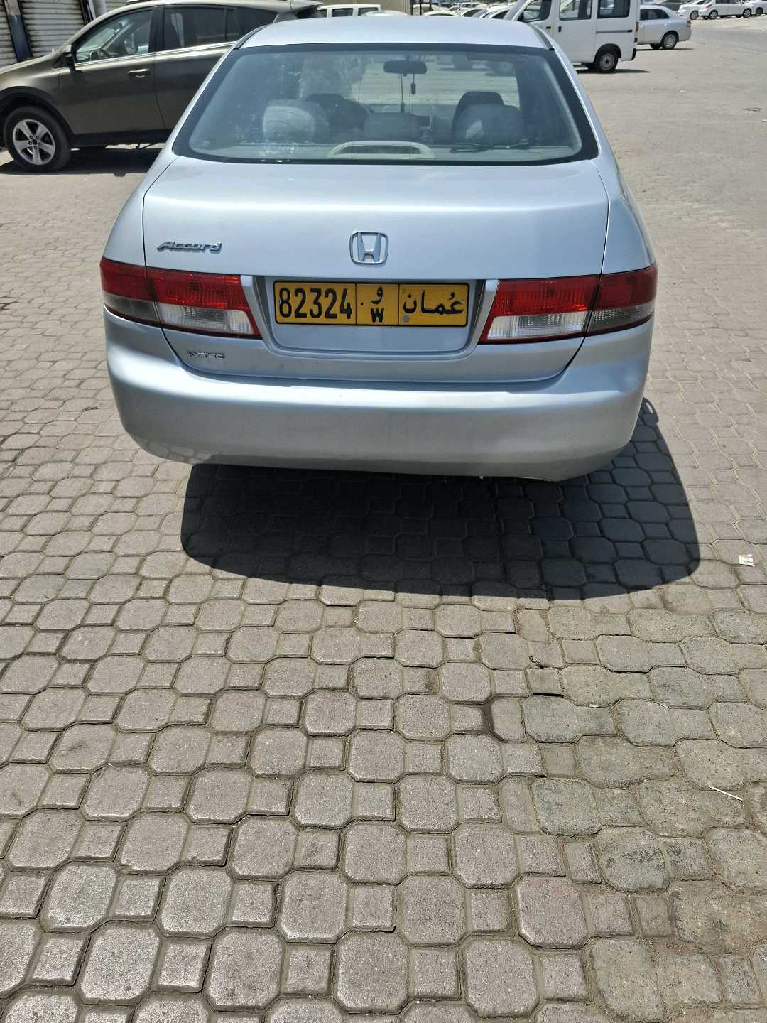 Car Image 2005 HONDA ACCORD EX
