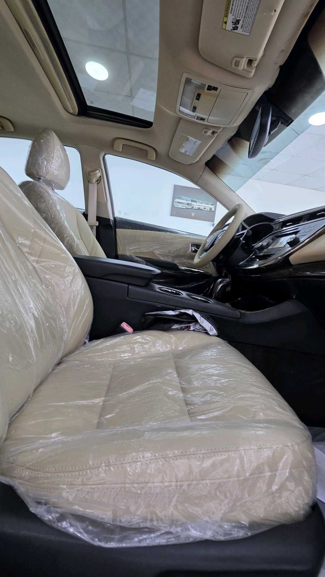 Car Image 2014 TOYOTA AVALON XLE