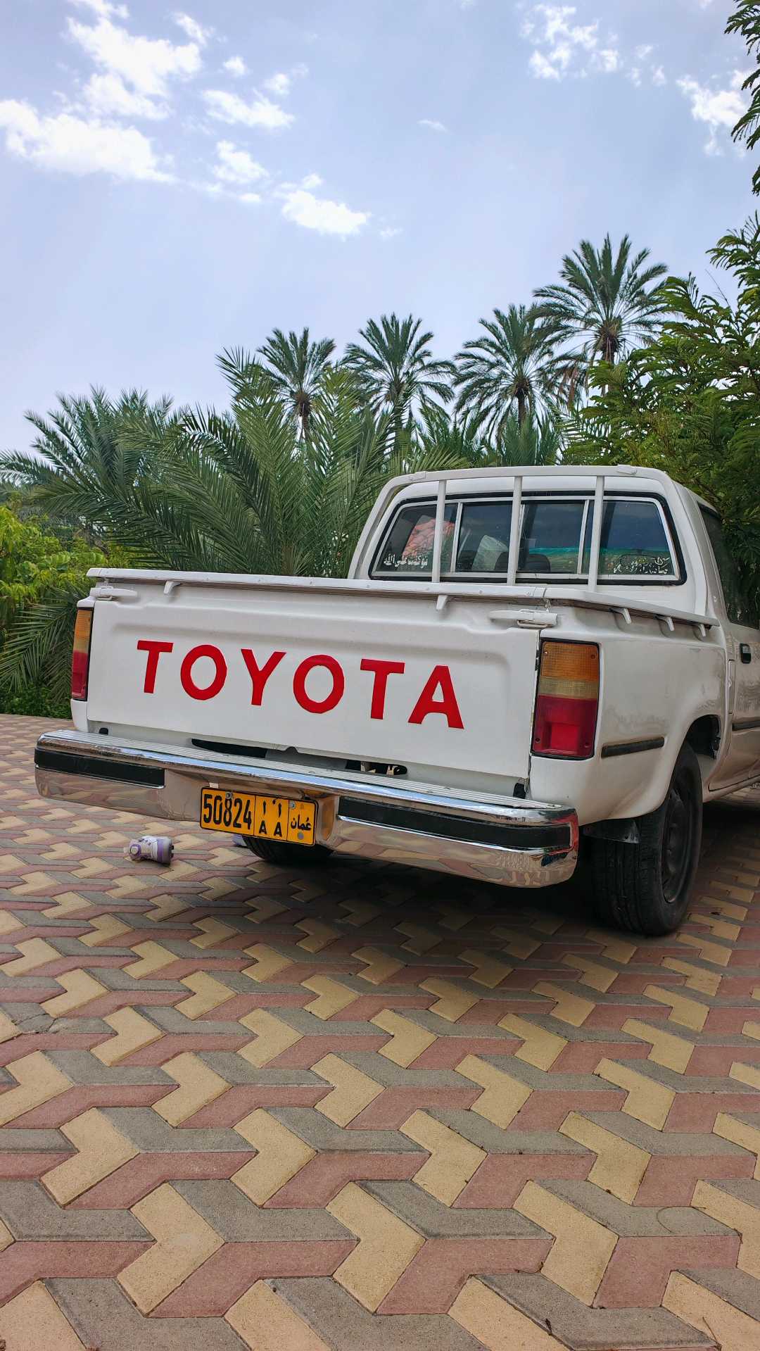 Car Image 1991 TOYOTA HILUX 2.0