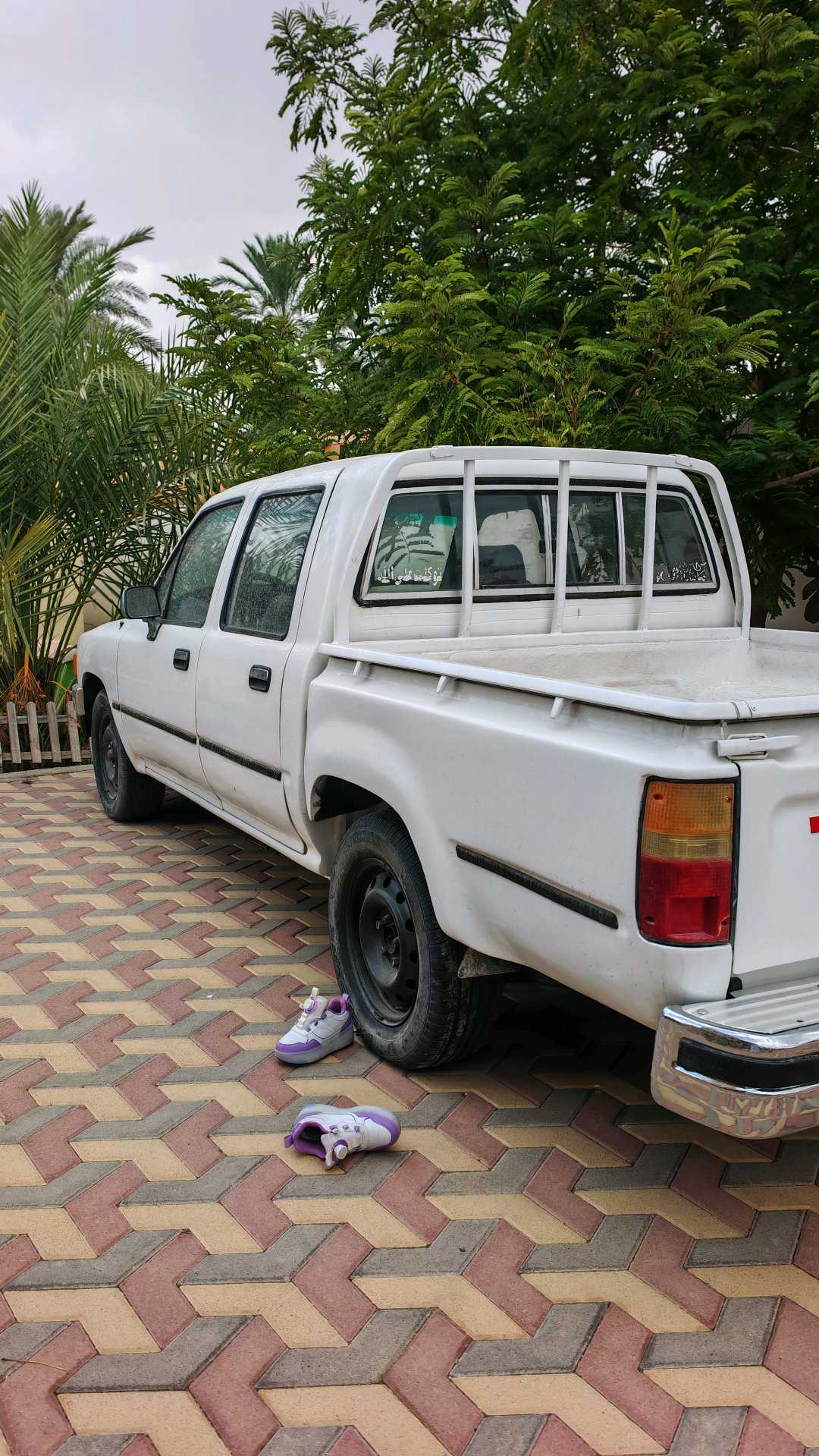 Car Image 1991 TOYOTA HILUX 2.0