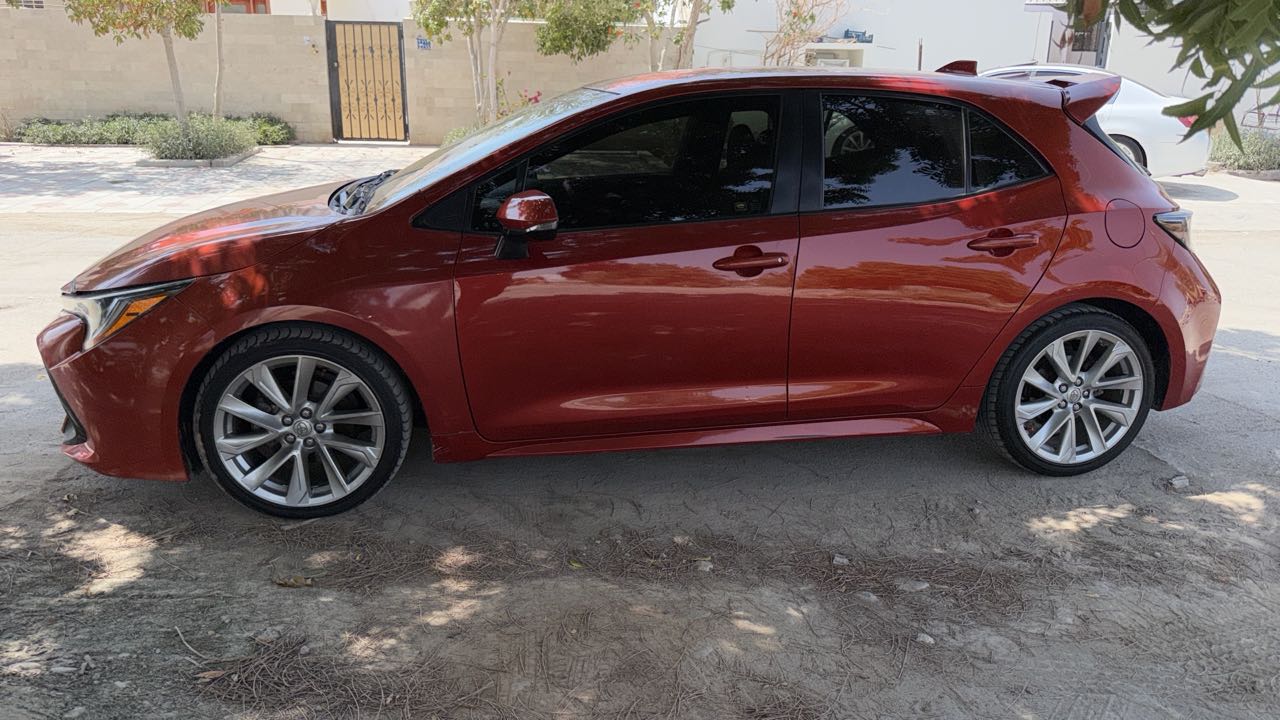 Car Image 2019 TOYOTA COROLLA SE