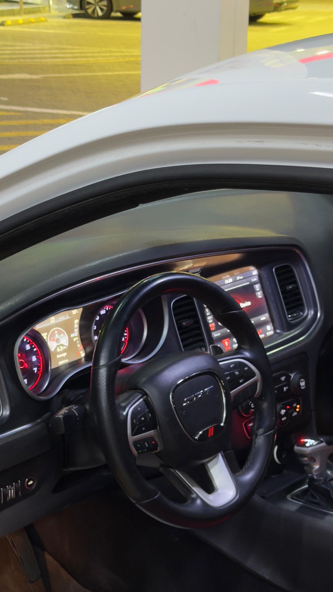 Car Image 2018 DODGE CHARGER R/T