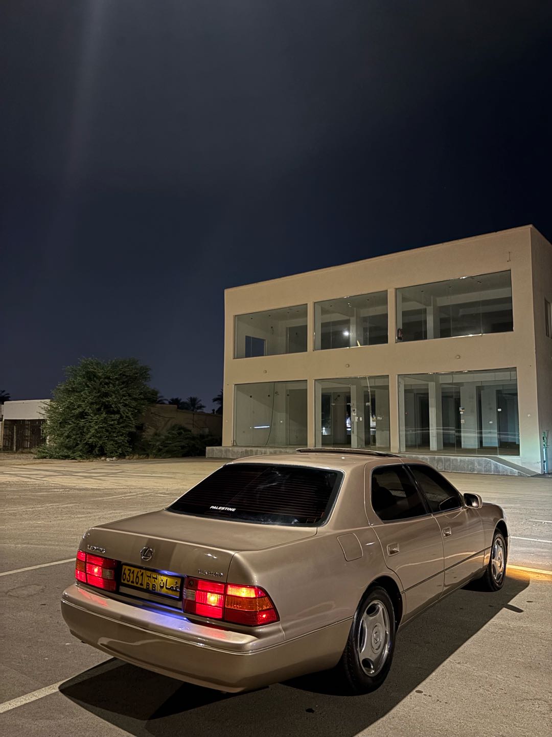 Car Image 1998 LEXUS LS 400