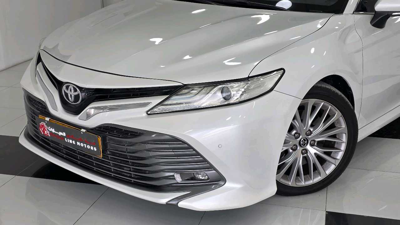 Car Image 2018 TOYOTA CAMRY Lumiere