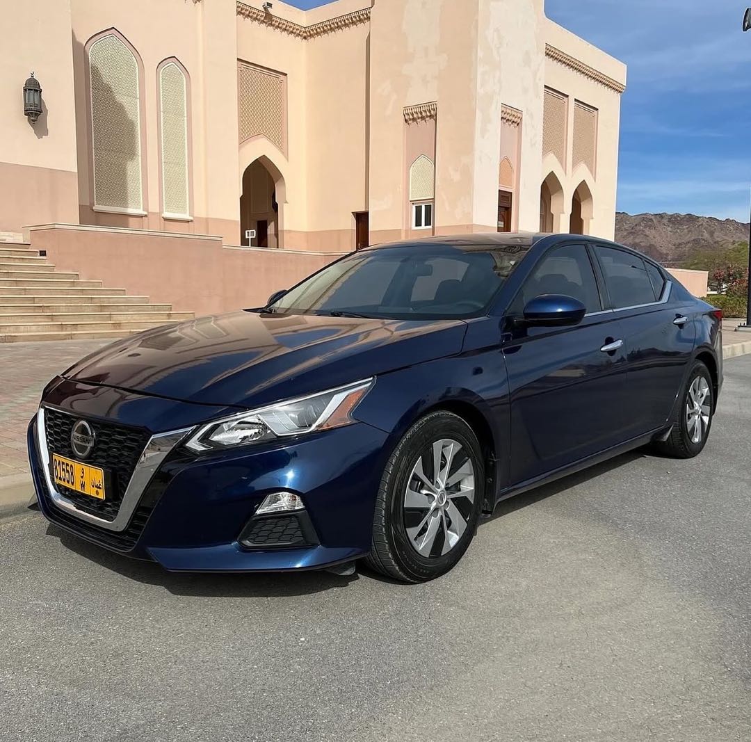 Car Image 2019 NISSAN ALTIMA S