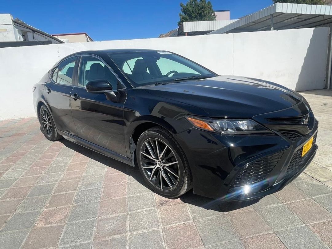 Car Image 2021 TOYOTA CAMRY SE