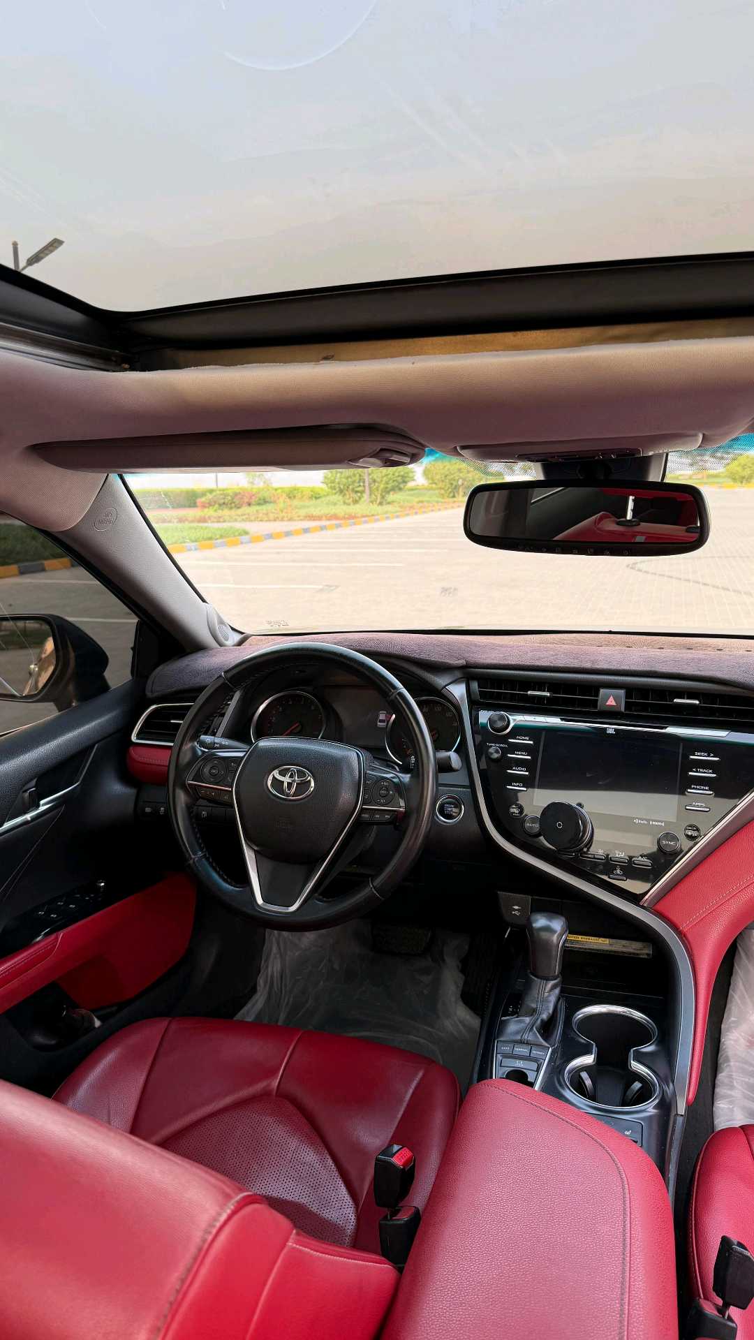 Car Image 2018 TOYOTA CAMRY XSE