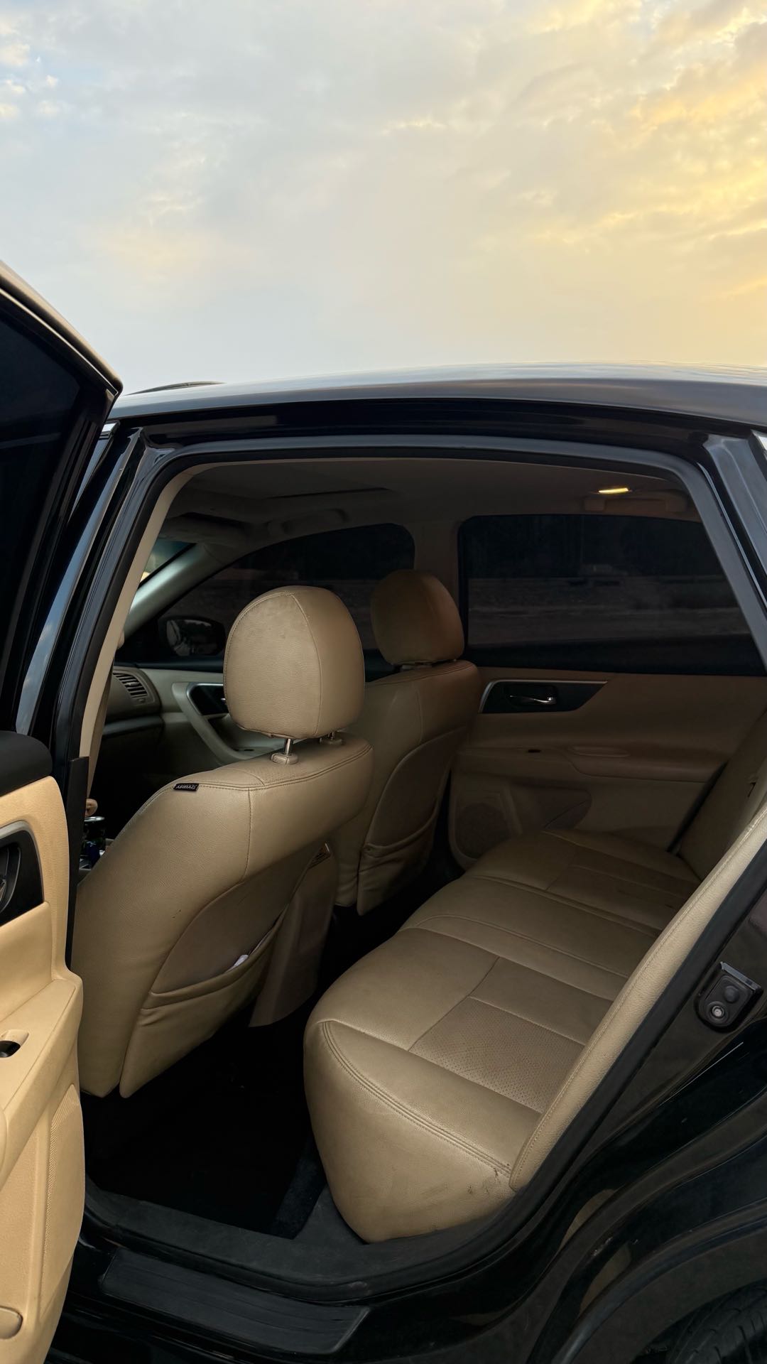 Car Image 2016 NISSAN ALTIMA SV