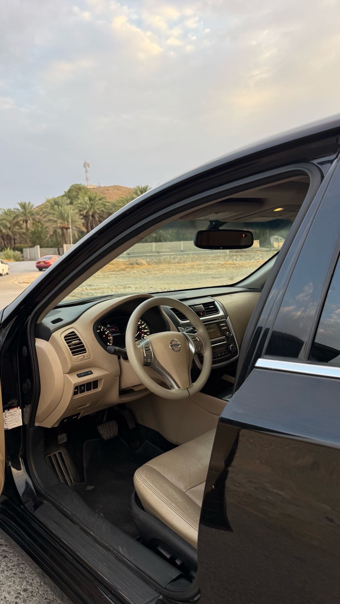 Car Image 2016 NISSAN ALTIMA SV
