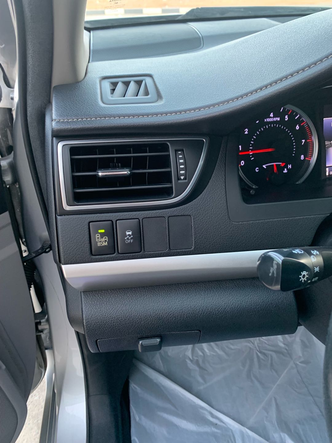 Car Image 2017 TOYOTA CAMRY XSE