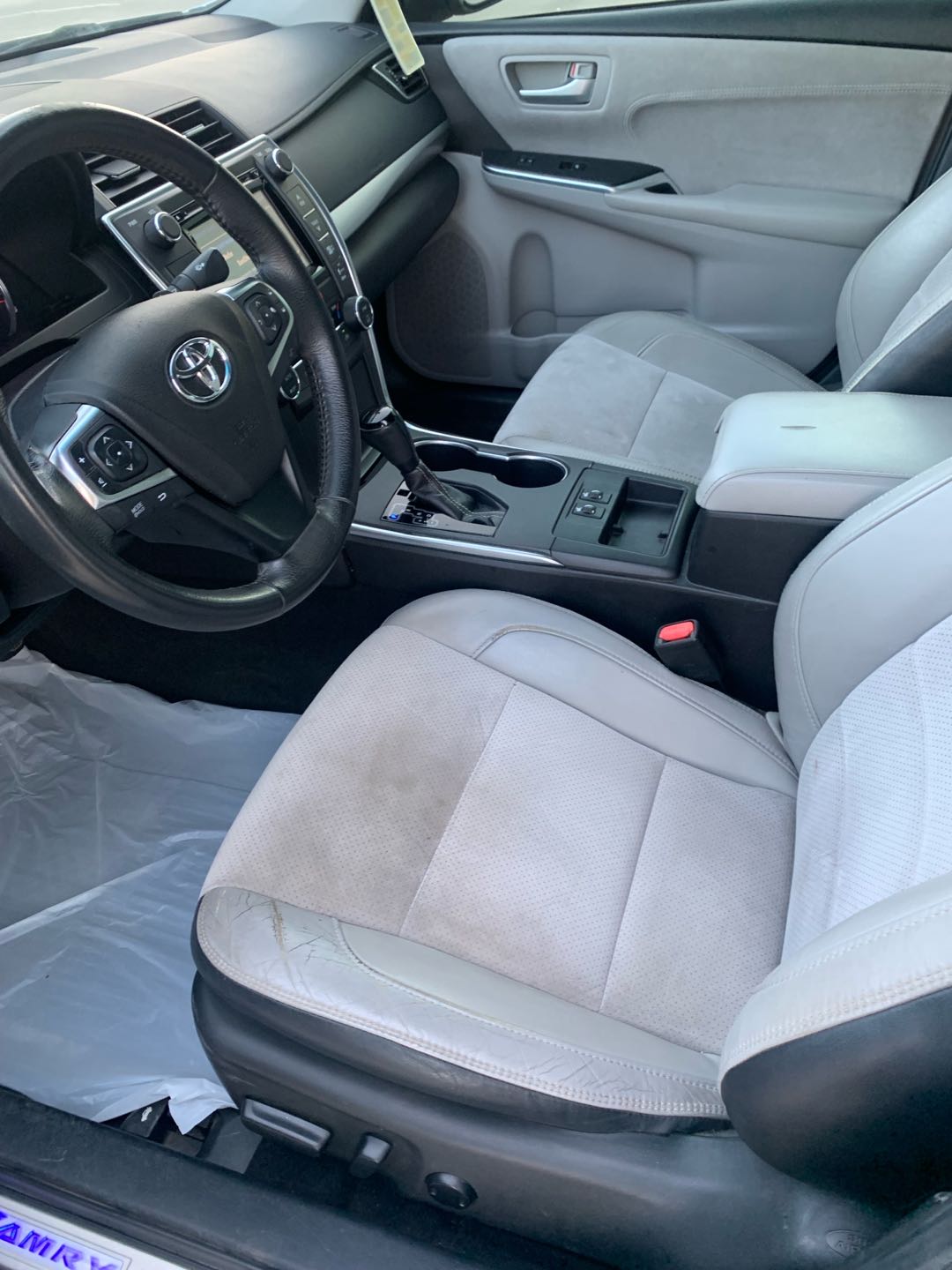 Car Image 2017 TOYOTA CAMRY XSE