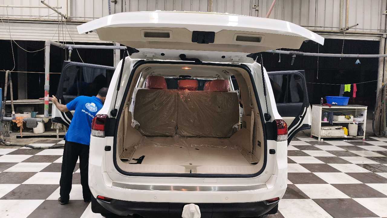 Car Image 2022 TOYOTA LAND CRUISER GX.R