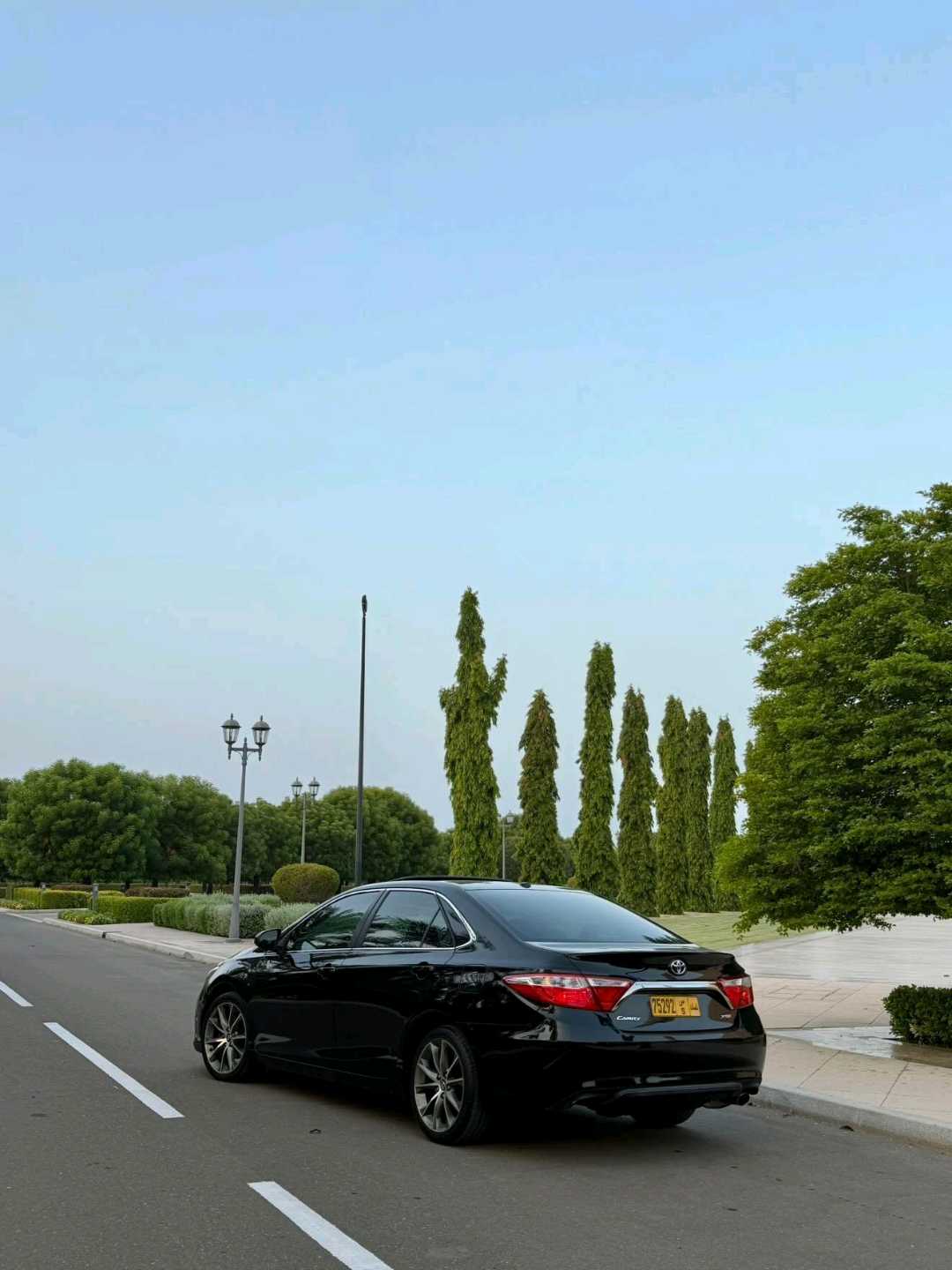 Car Image 2017 TOYOTA CAMRY XSE
