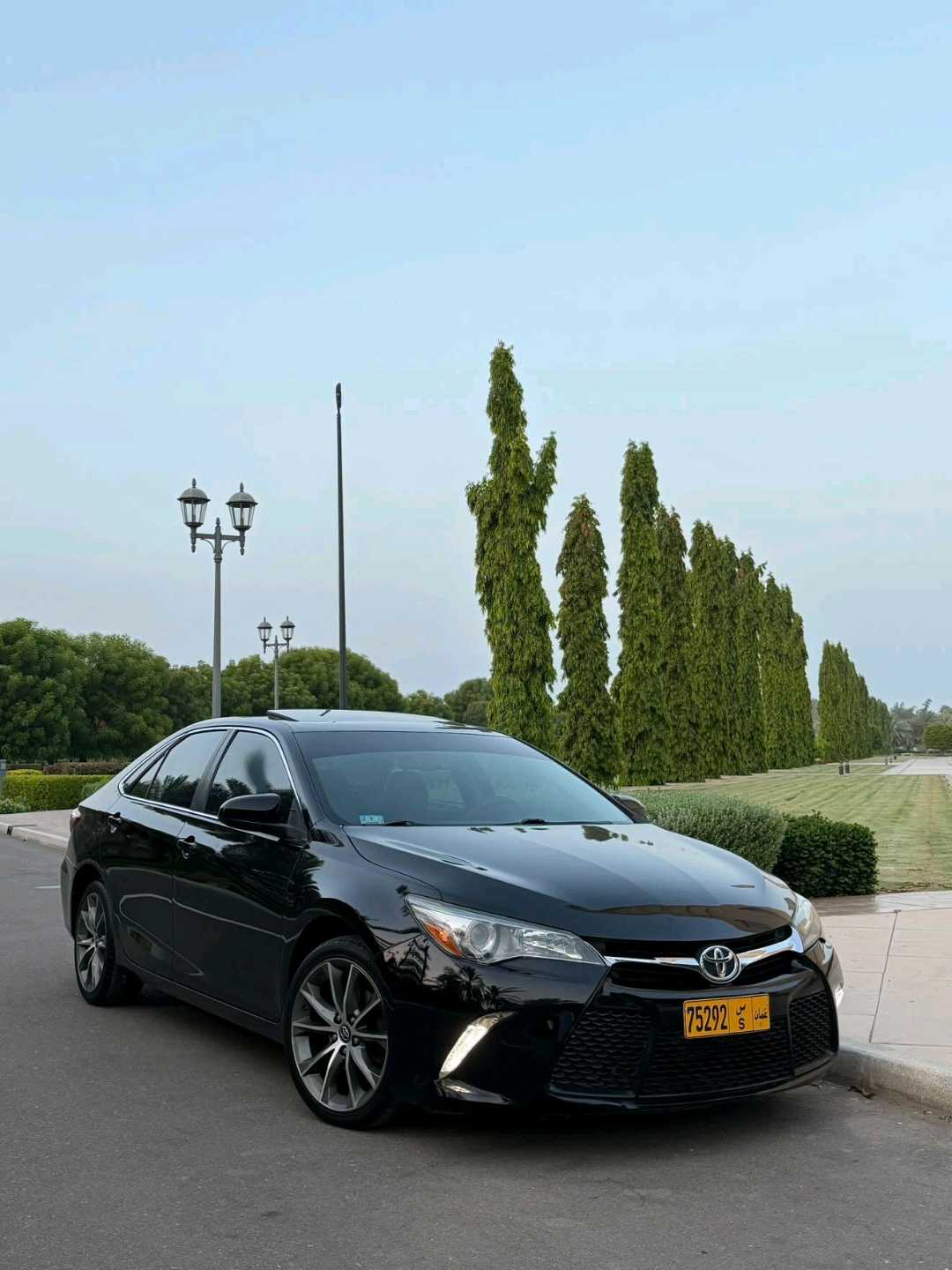Car Image 2017 TOYOTA CAMRY XSE