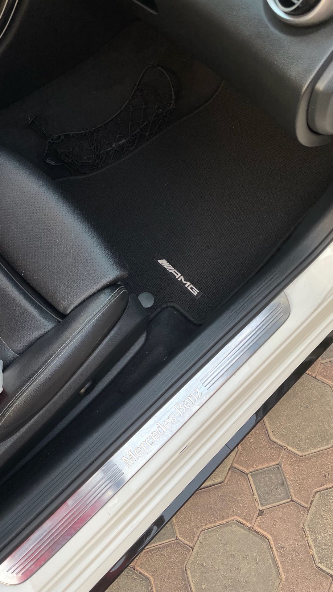 Car Image 2017 MERCEDES C Class 300