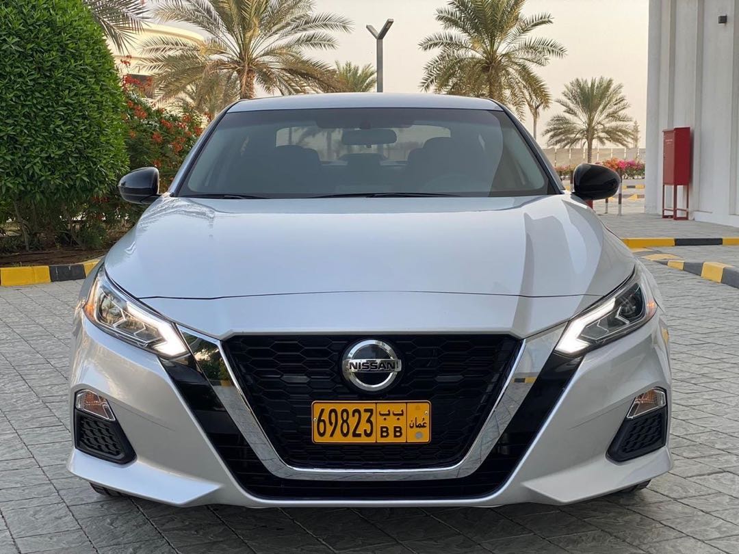 Car Image 2019 NISSAN ALTIMA SV