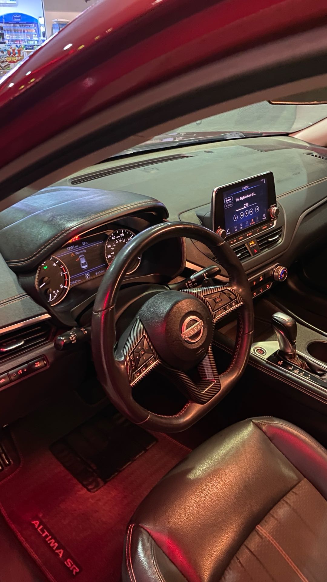 Car Image 2019 NISSAN ALTIMA SR