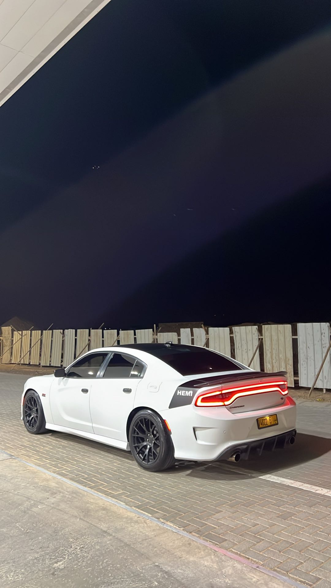 Car Image 2020 DODGE CHARGER R/T