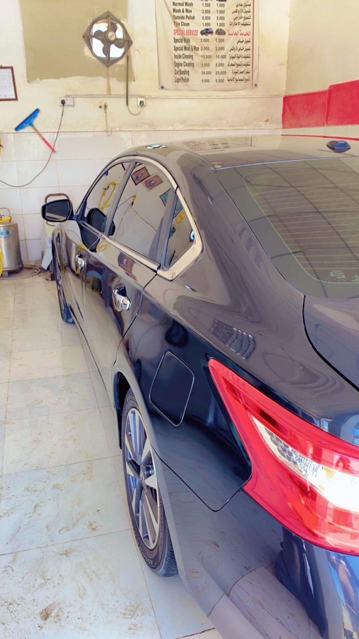 Car Image 2017 NISSAN ALTIMA SL