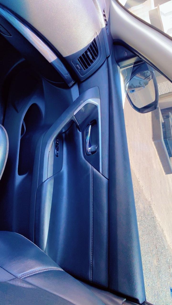 Car Image 2017 NISSAN ALTIMA SL