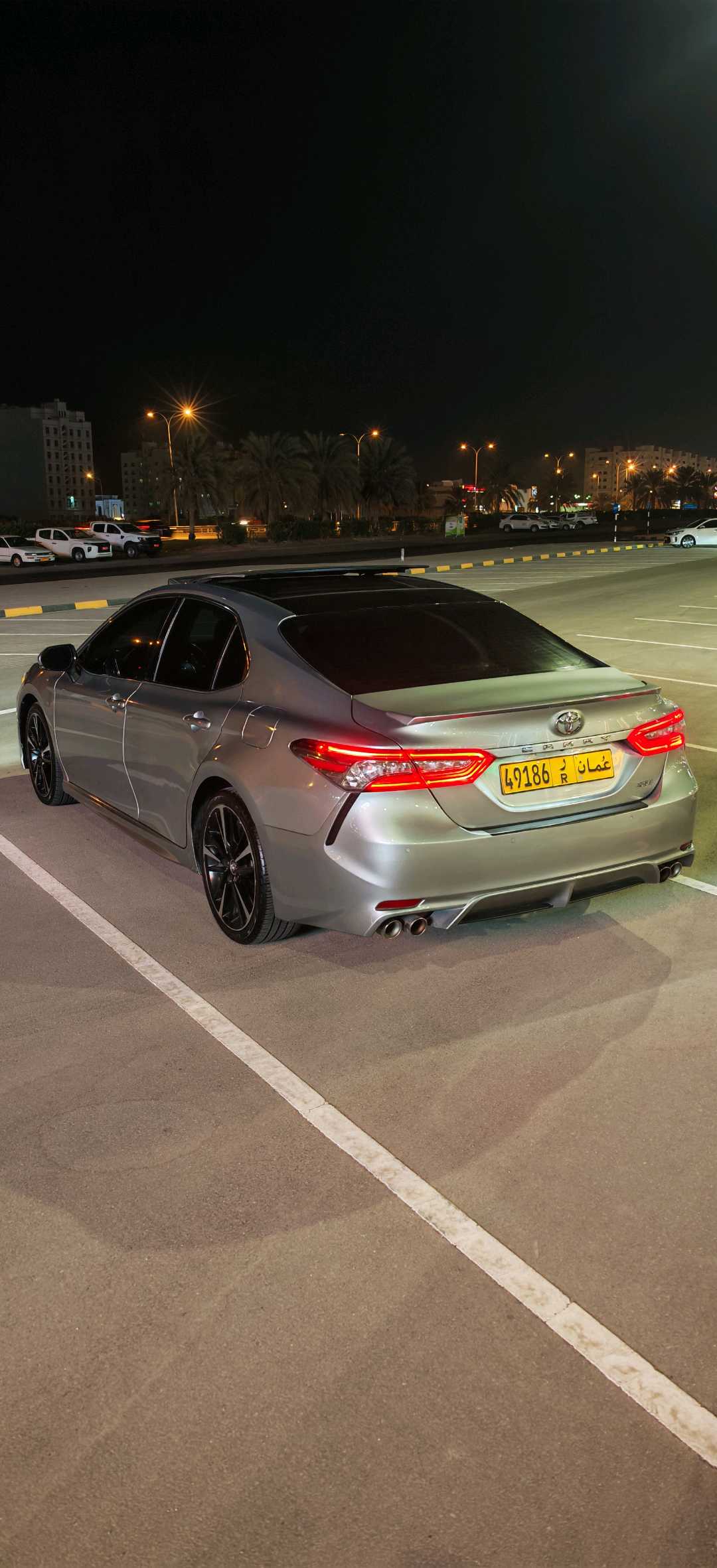 Car Image 2018 TOYOTA CAMRY XSE
