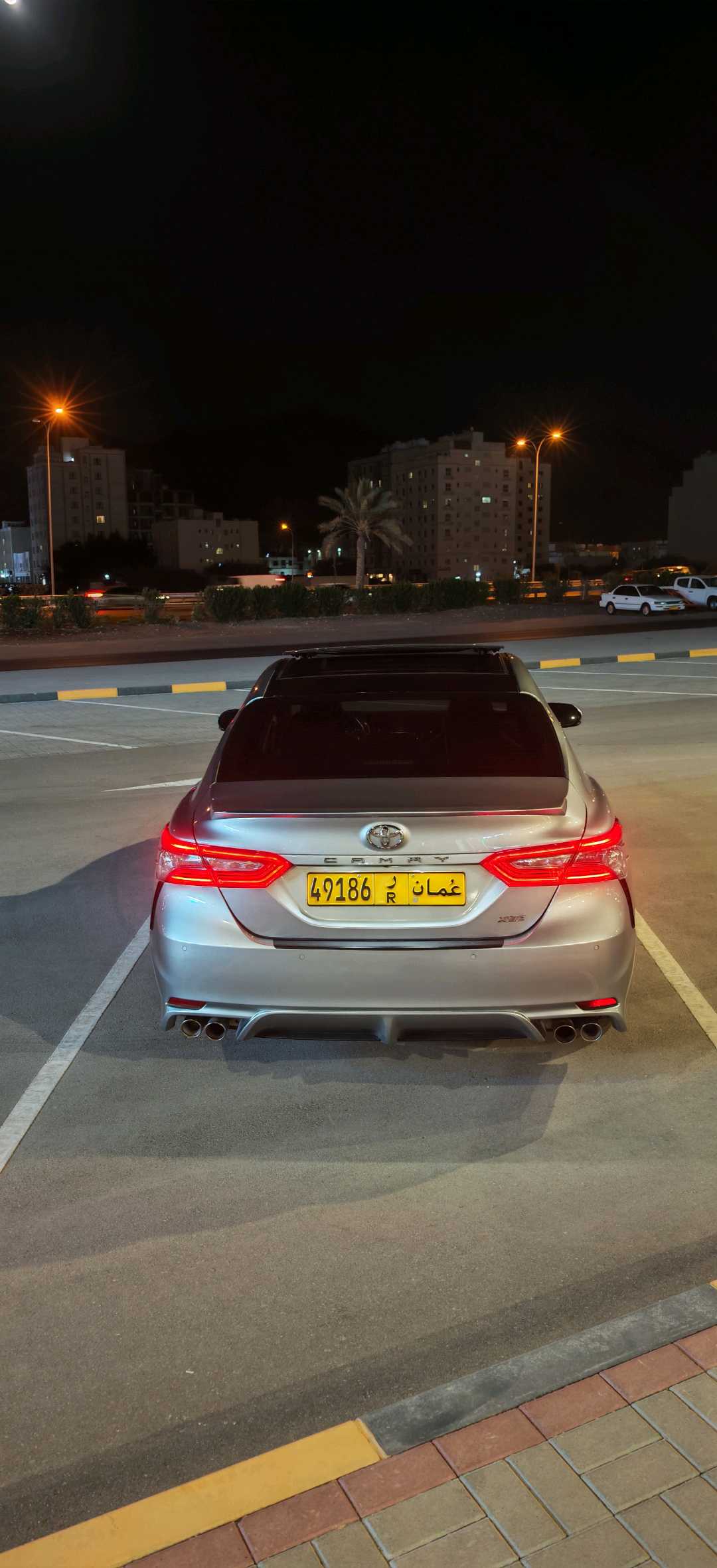 Car Image 2018 TOYOTA CAMRY XSE