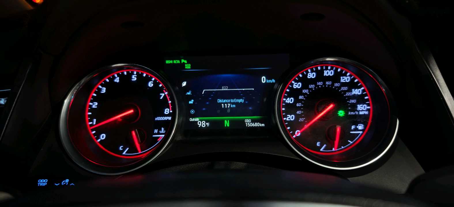 Car Image 2018 TOYOTA CAMRY XSE