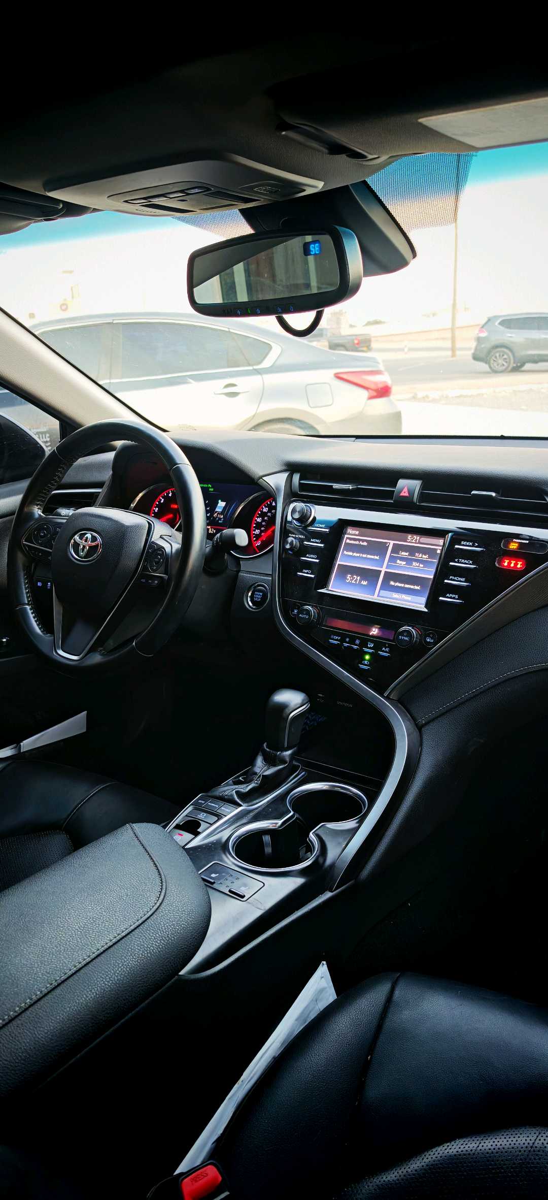 Car Image 2018 TOYOTA CAMRY XSE