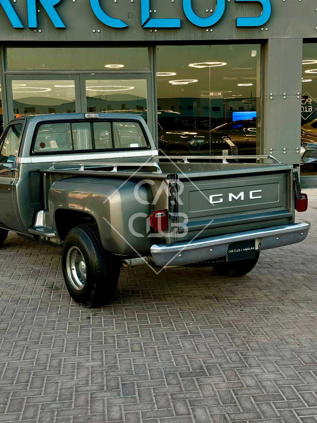 Car Image 1985 GMC SIERRA 