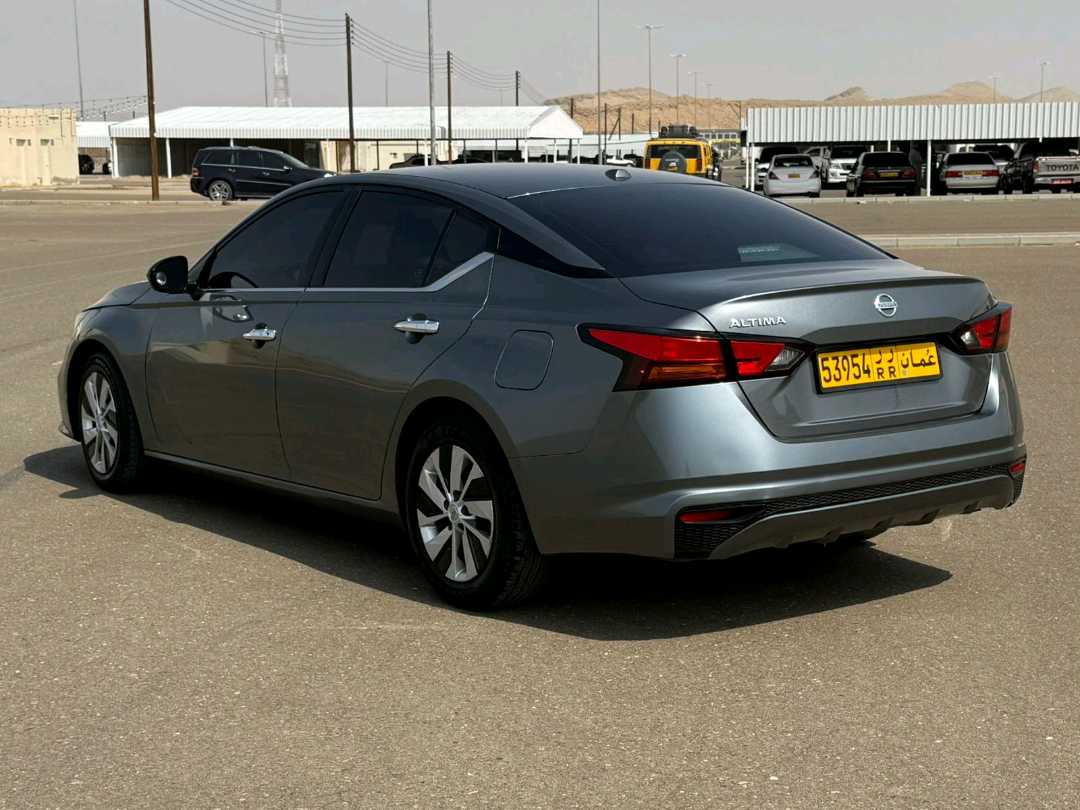 Car Image 2020 NISSAN ALTIMA S