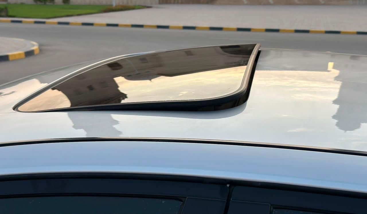 Car Image 2019 NISSAN ALTIMA SV