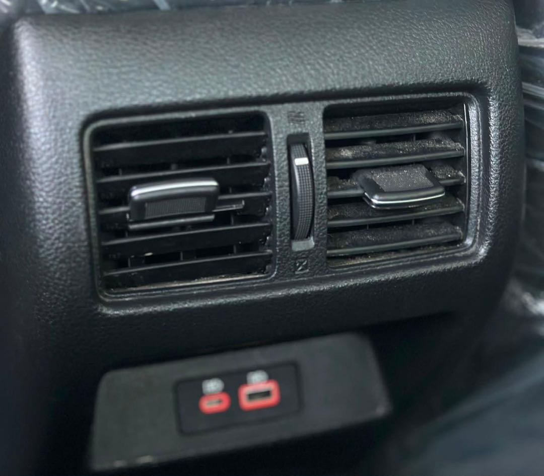 Car Image 2019 NISSAN ALTIMA SV