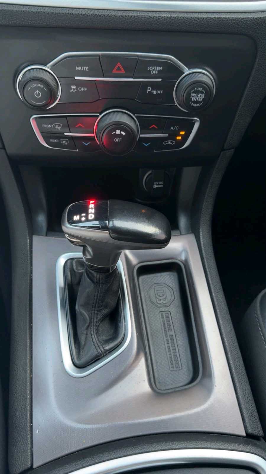 Car Image 2019 DODGE CHARGER R/T