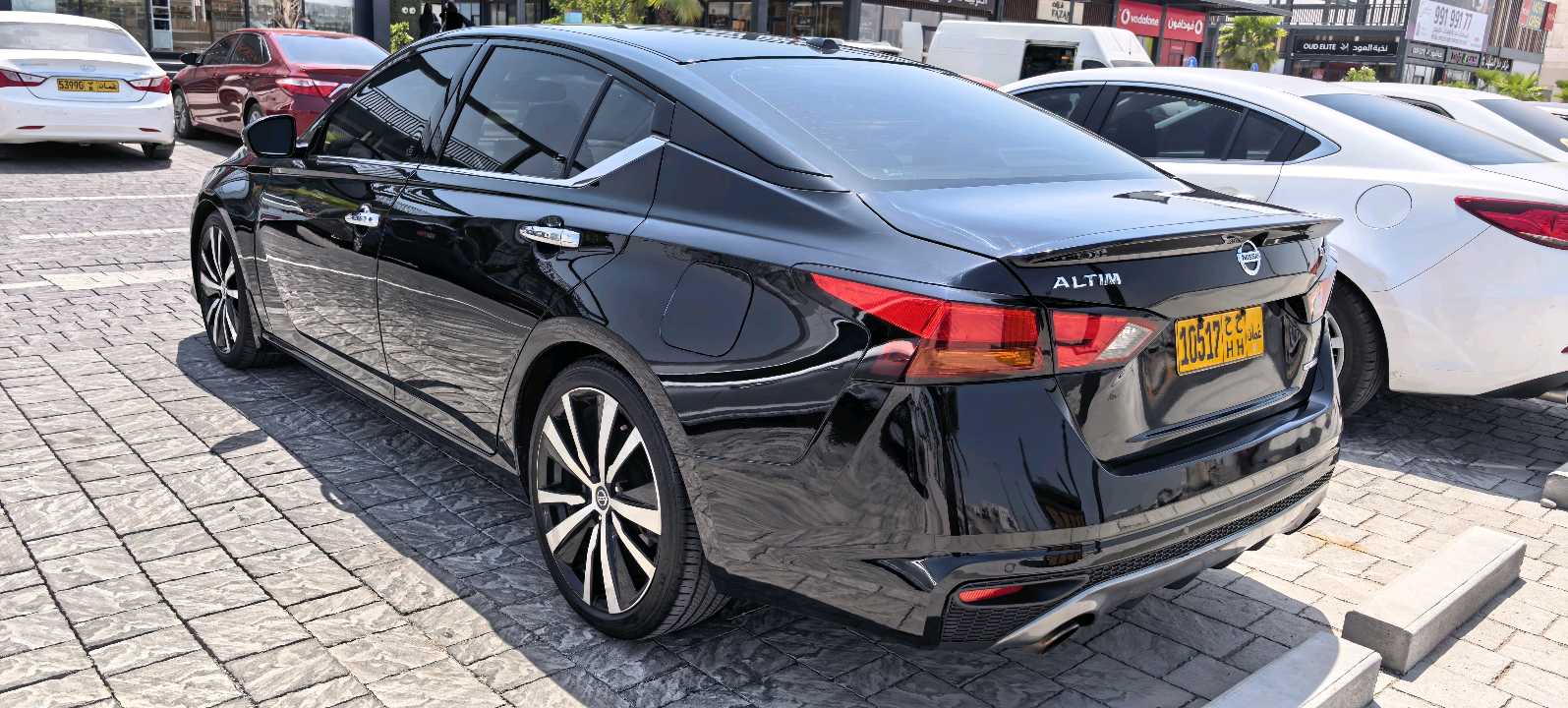 Car Image 2020 NISSAN ALTIMA Platinum 