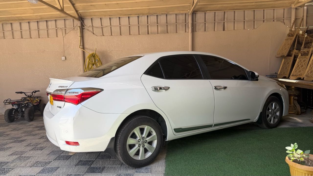 Car Image 2017 TOYOTA COROLLA XLI