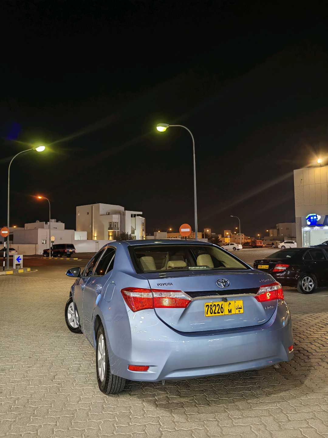 Car Image 2015 TOYOTA COROLLA SE