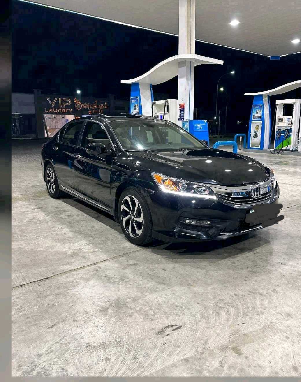 Car Image 2017 HONDA ACCORD EXL