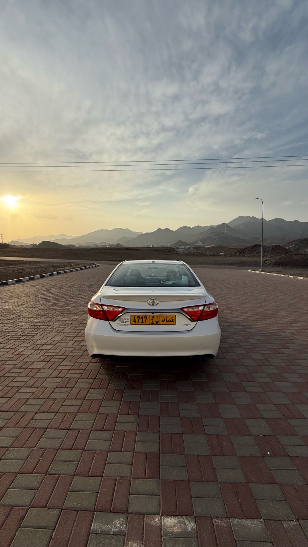 Car Image 2015 TOYOTA CAMRY XSE
