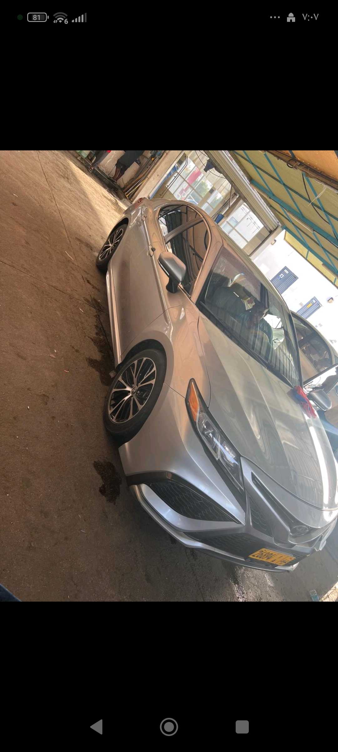 Car Image 2018 TOYOTA CAMRY SE