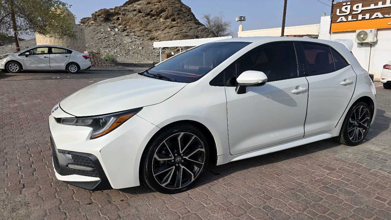 Car Image 2020 TOYOTA COROLLA XSE