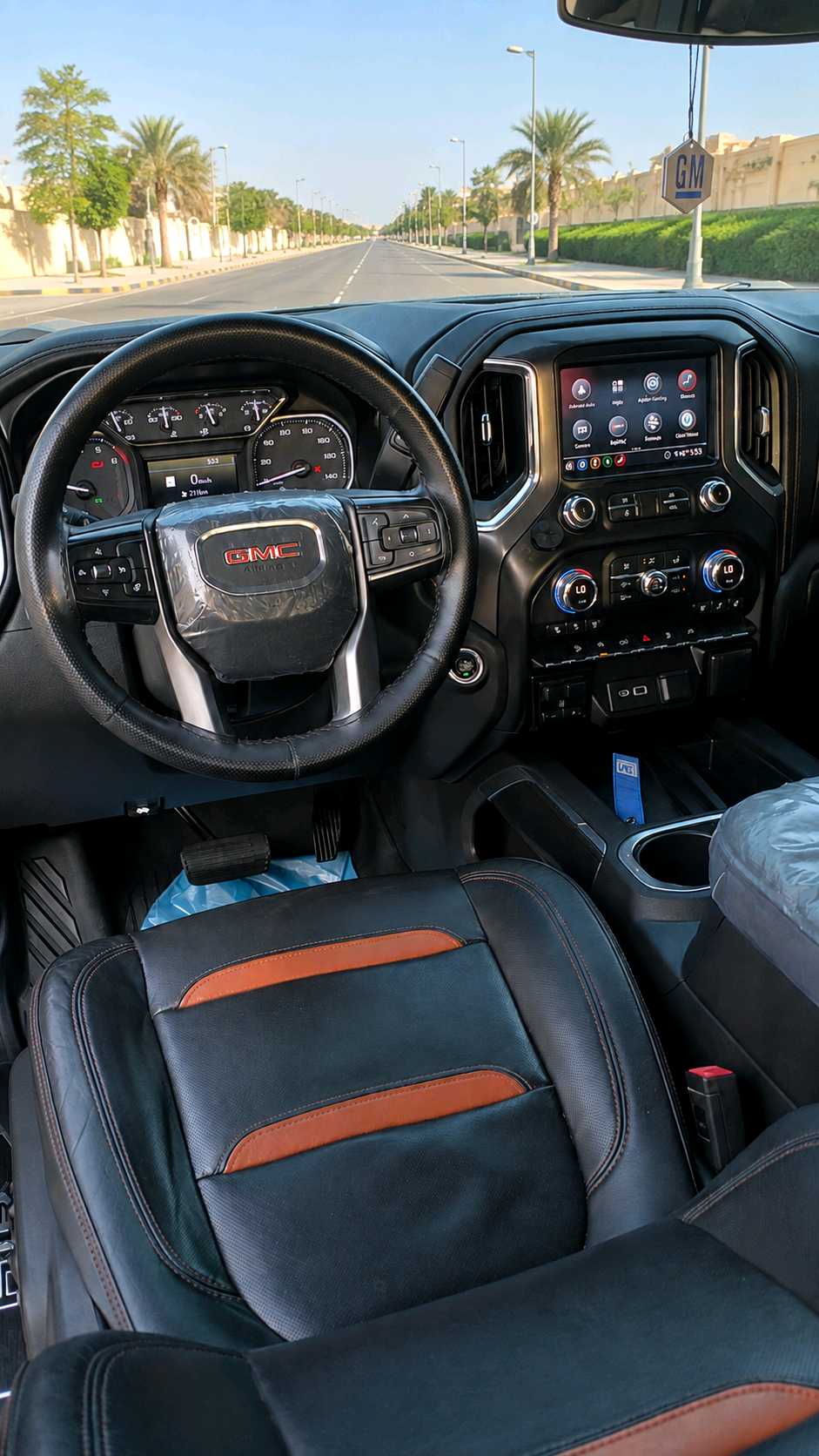 Car Image 2020 GMC SIERRA AT4