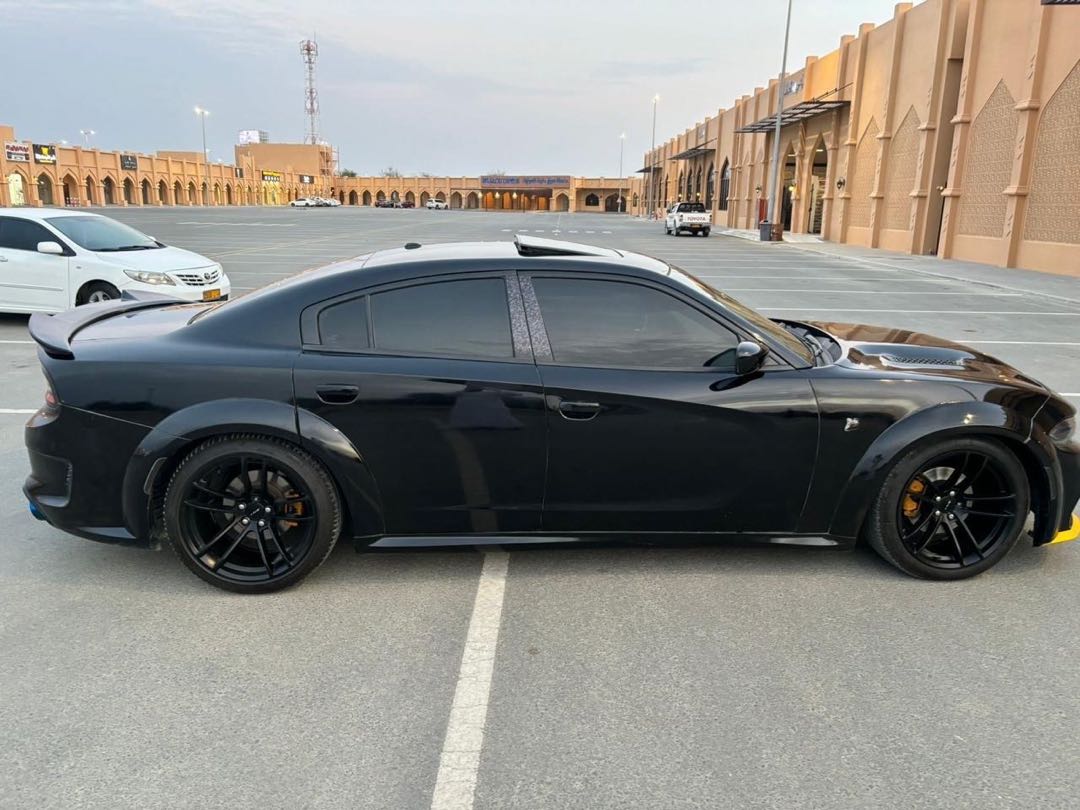 Car Image 2019 DODGE CHARGER SXT