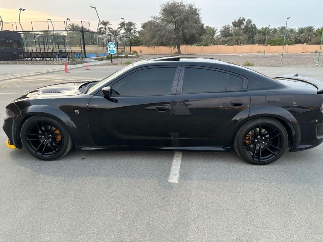 Car Image 2019 DODGE CHARGER SXT