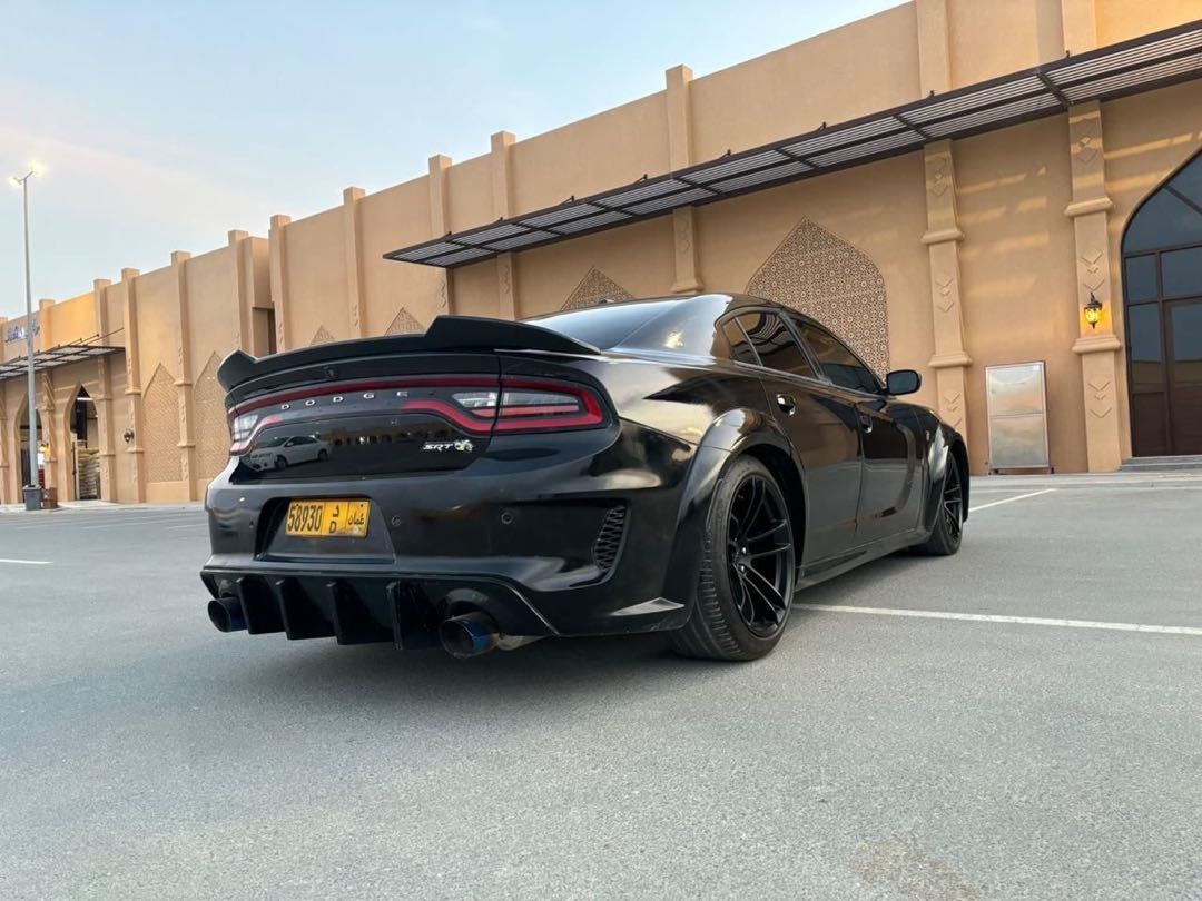 Car Image 2019 DODGE CHARGER SXT