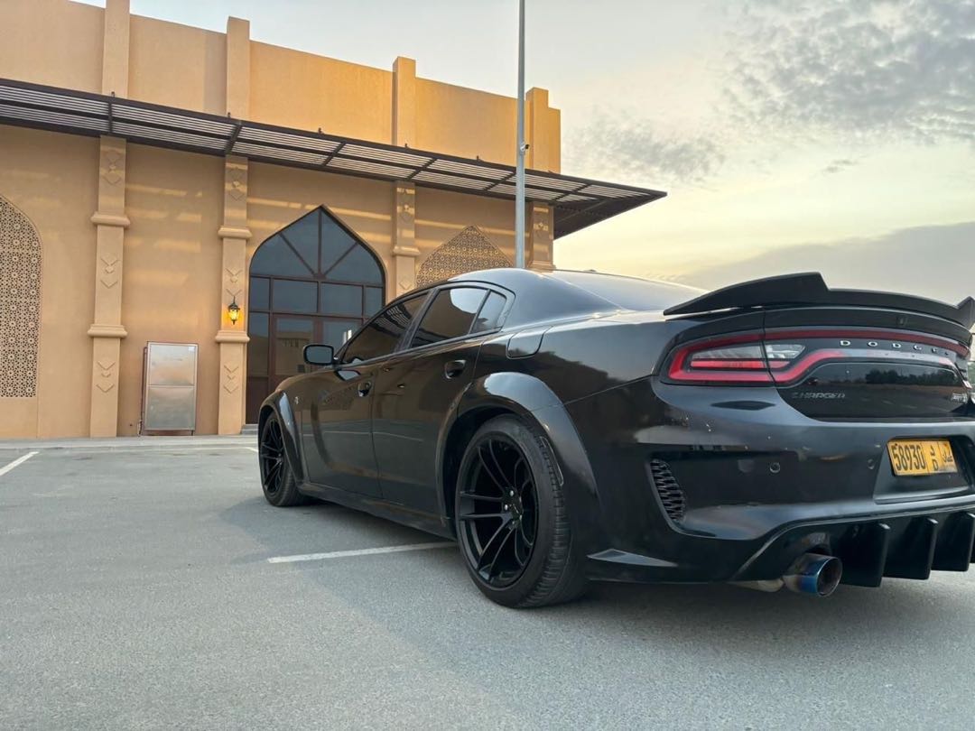Car Image 2019 DODGE CHARGER SXT