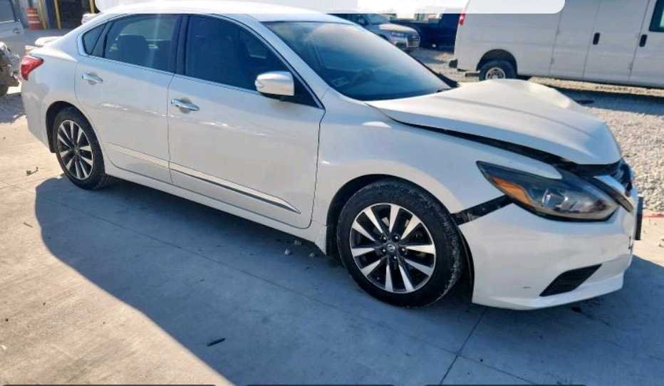 Car Image 2017 NISSAN ALTIMA SL