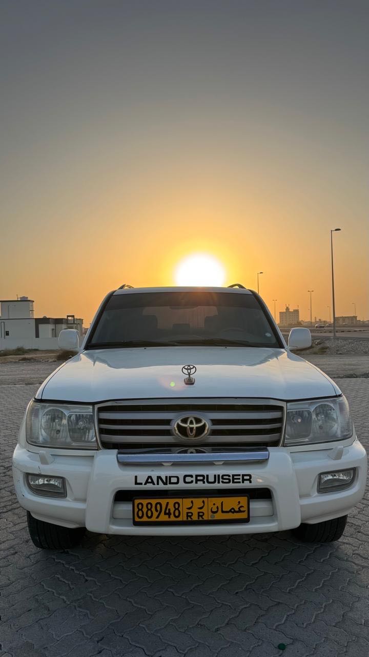 Car Image 2006 TOYOTA LAND CRUISER GX.R